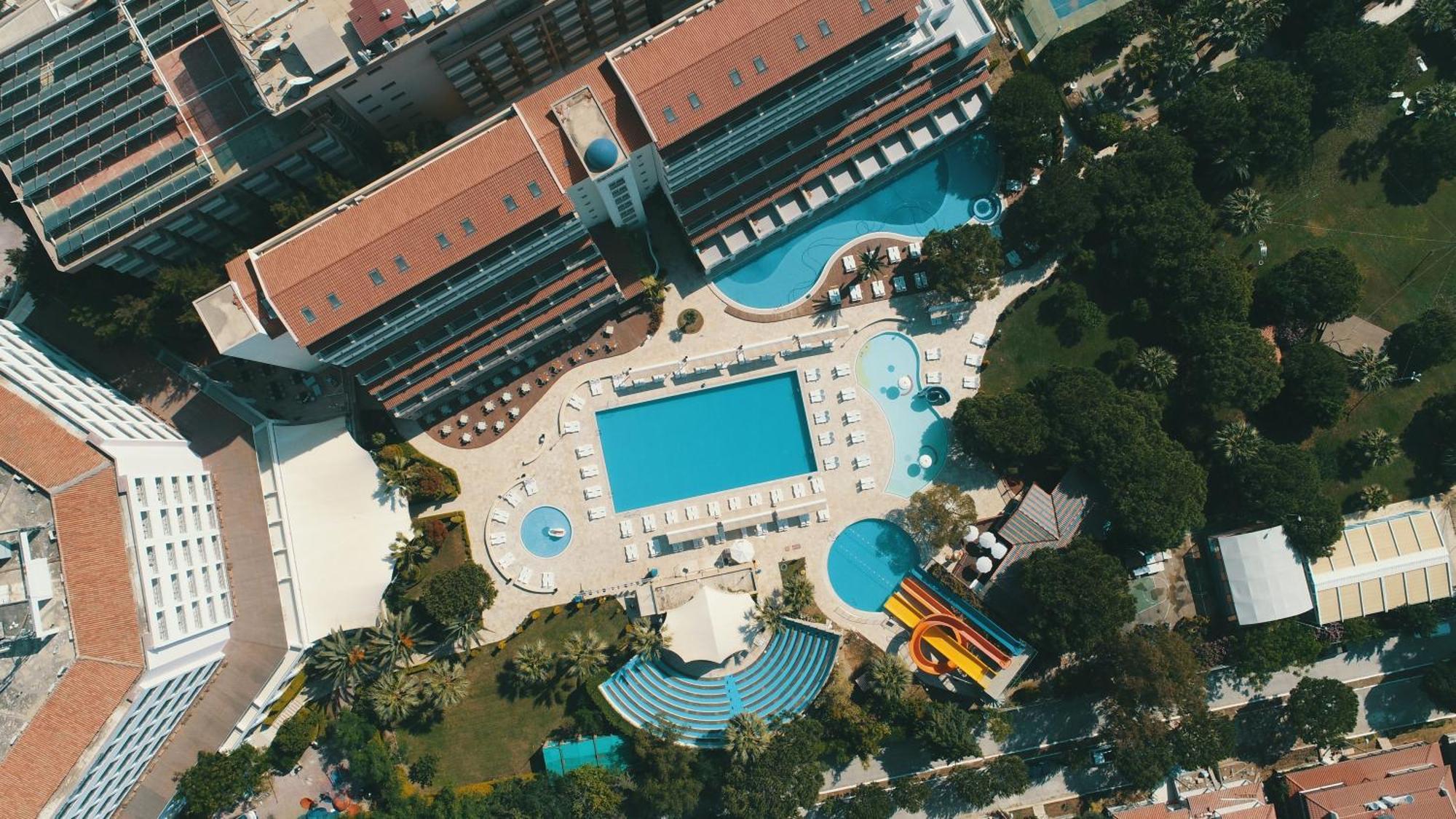 Batihan & Resort 4*
