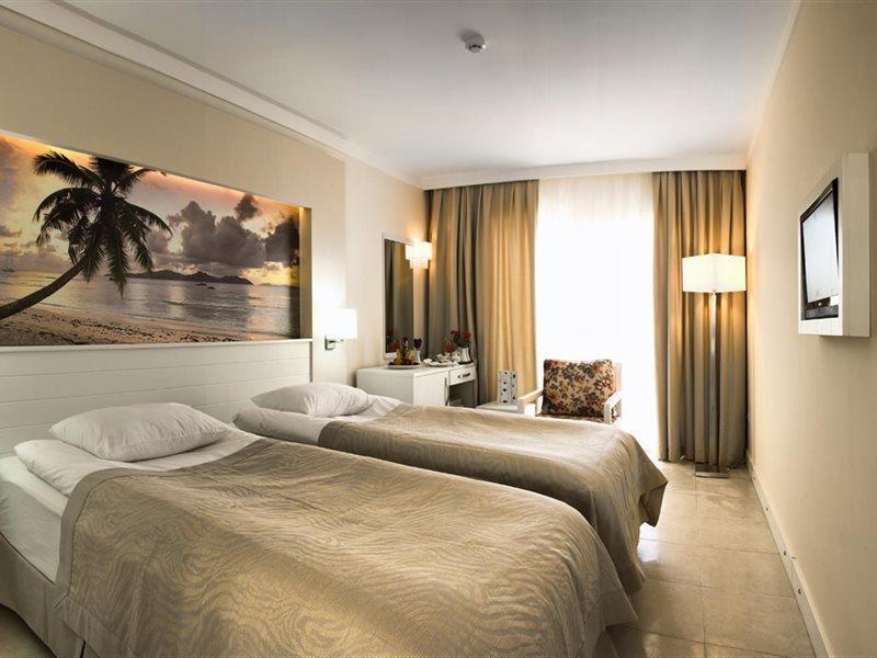 Batihan & Resort Kuşadası